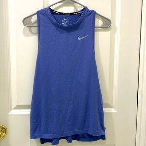 Nike Running Tank in Lavender Size Small